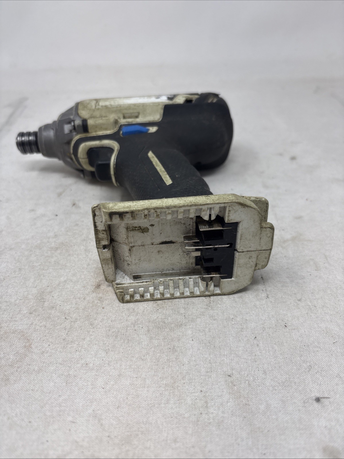 HART IMPACT DRIVER BRUSHED HPID01VN (TOOL ONLY) USED