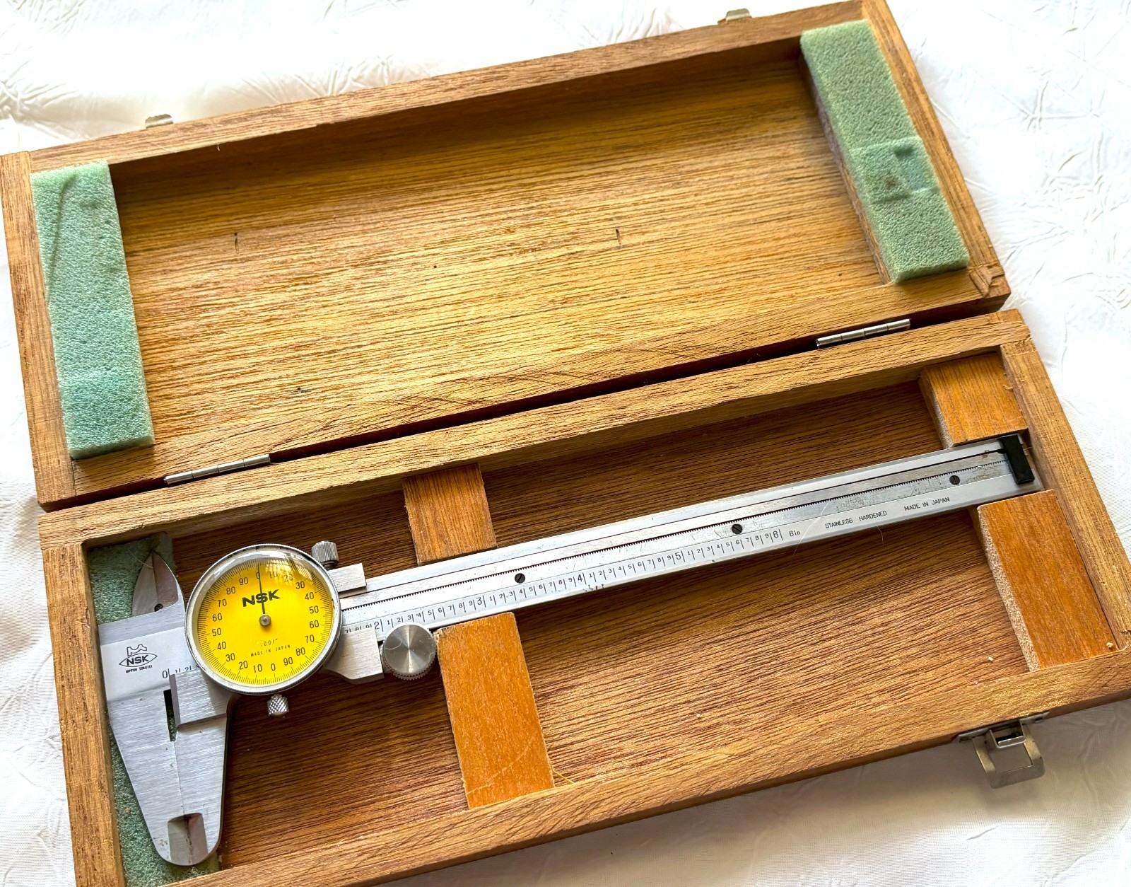 Antique NSK JAPAN NIPPON SOKUTEI Perfectly Precise Caliper Micrometer & WOOD BOX
