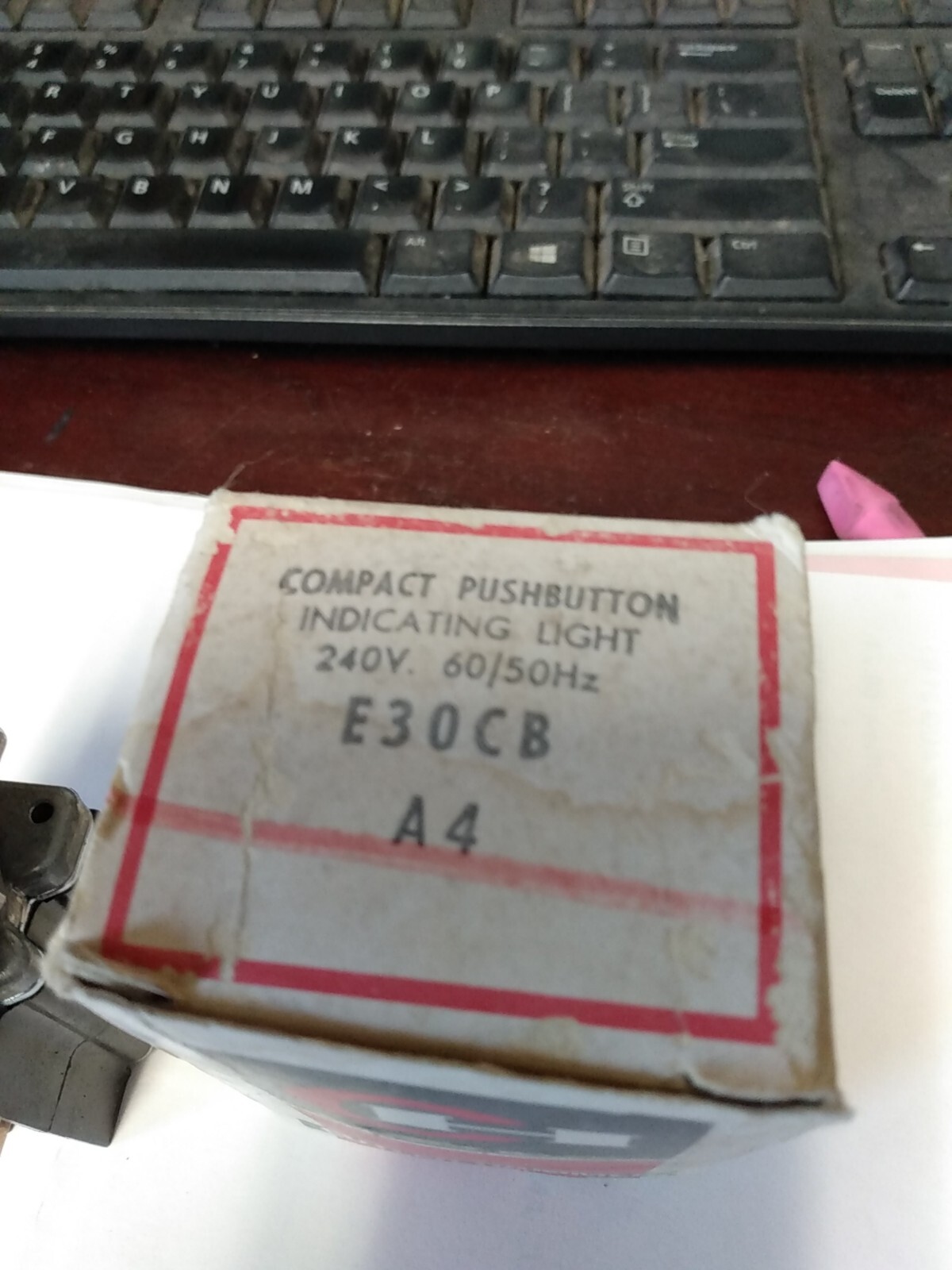 Cutler Hammer E30CB Indicating Light 240 Volt NIB