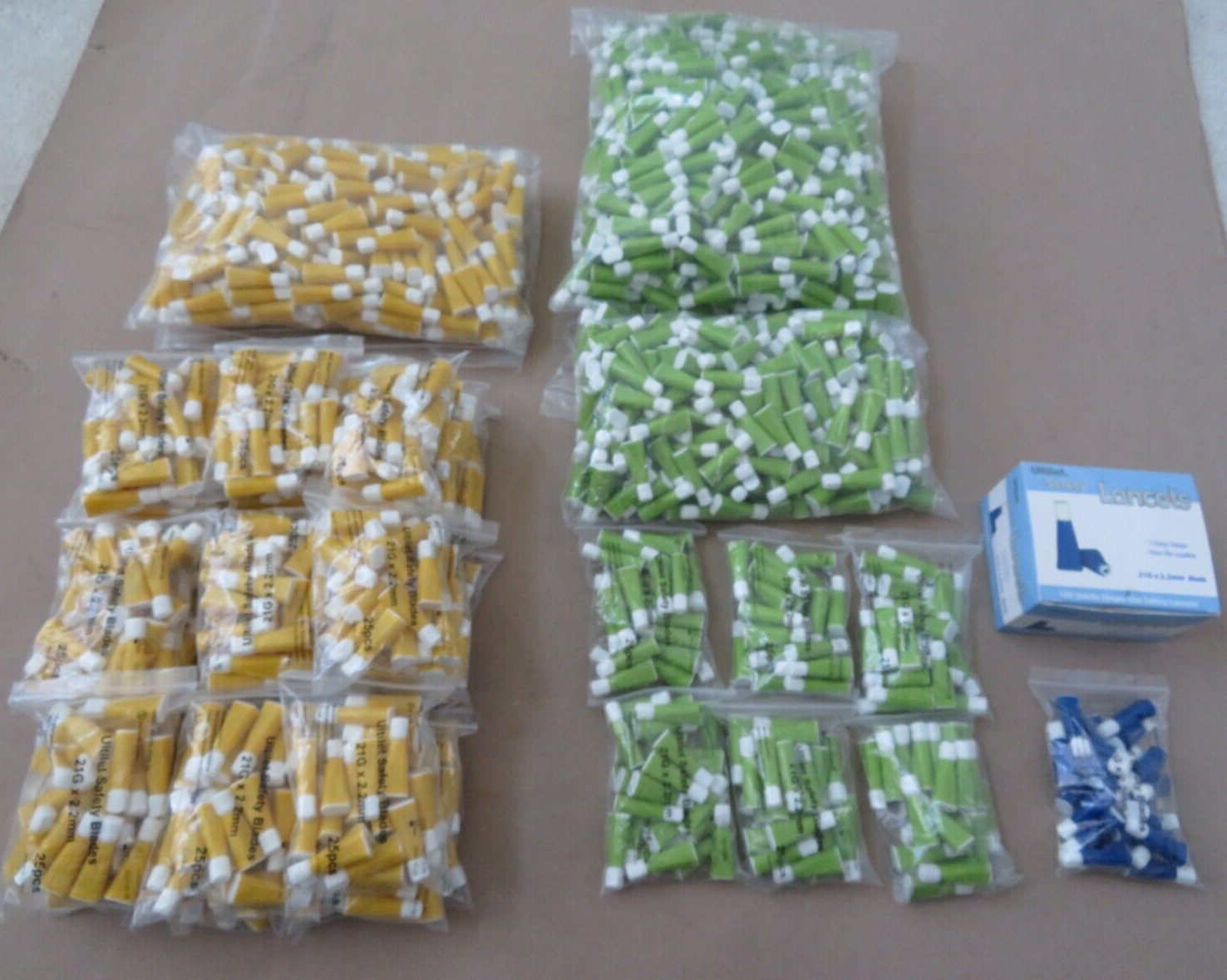 Lot of (2500) Boca Ultilet Safety Lancets  21 G  2.2mm