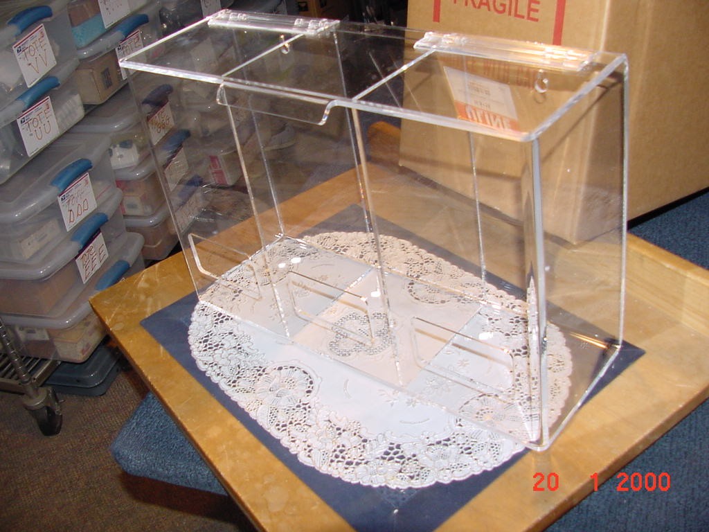 Uline H-6139 Multi-Compartment Dispenser Clear Acrylic 12" x 18" x 6" NEW!