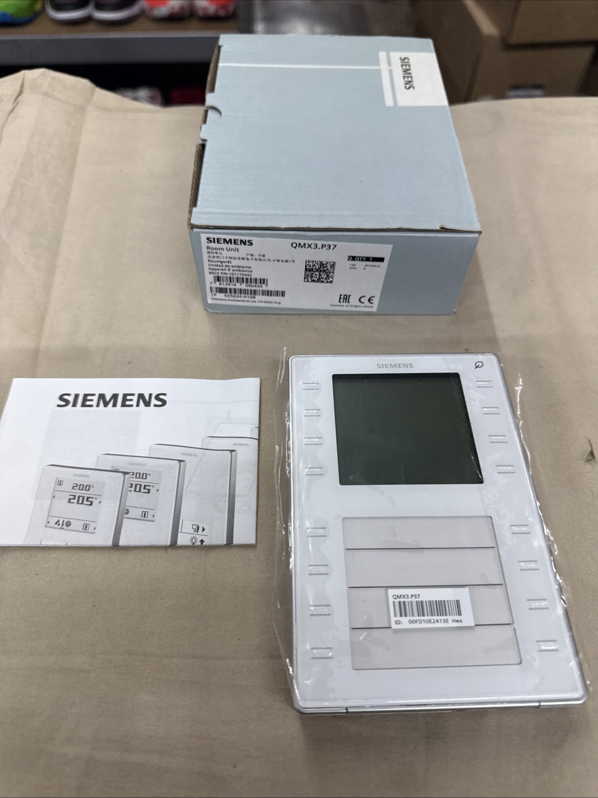 Open Box - SIEMENS QMX3.P37 ROOM UNIT Temperature Sensor