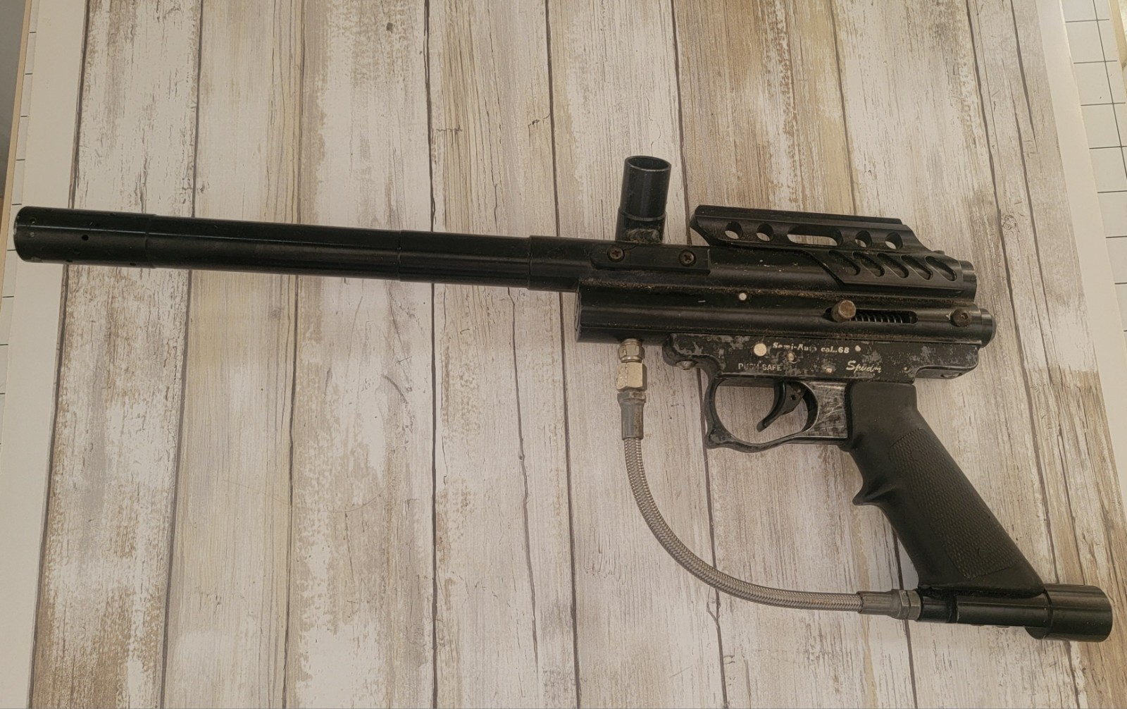GEN 1 VINTAGE  Spyder Compact Semi-Auto Cal. 68 Paintball Marker