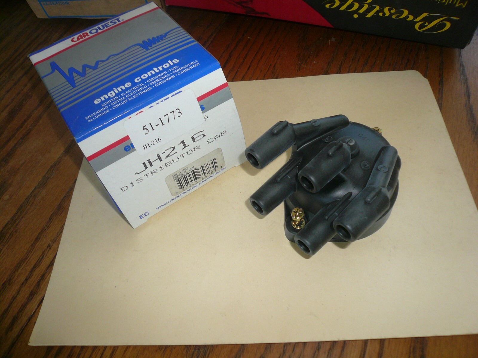 NOS Car Quest Distributor Cap JH216 51-1773