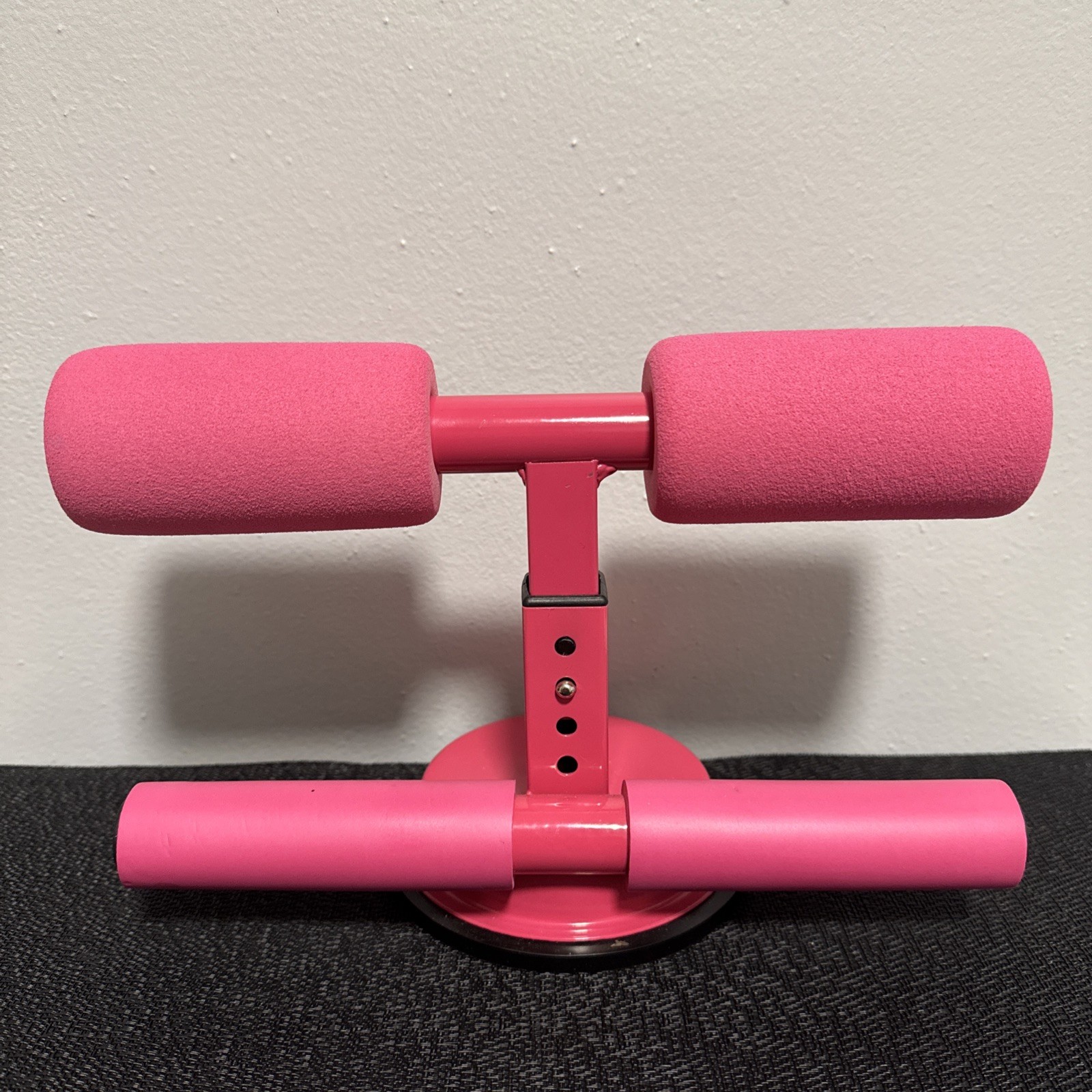 Floor-Mounted Sit-Up Assistant — Strong Suction Cup, Adjustable Footrest (Pink)