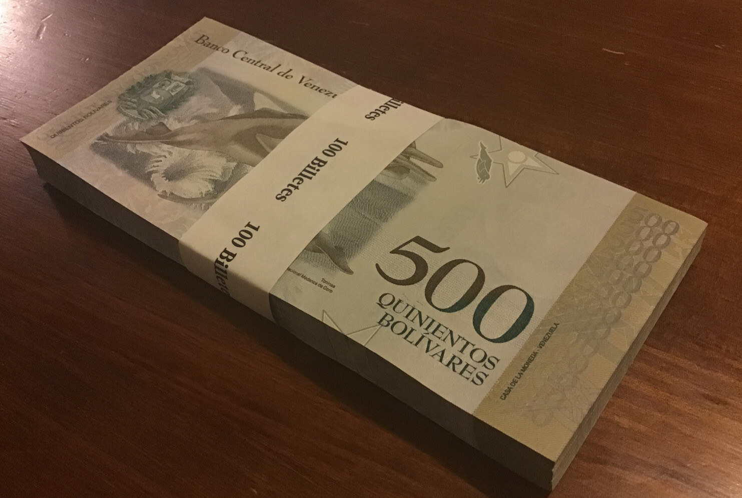 Venezuela Banknote Bundle. 100 X 500 Bolivares. Dated 2017. Uncirculated.