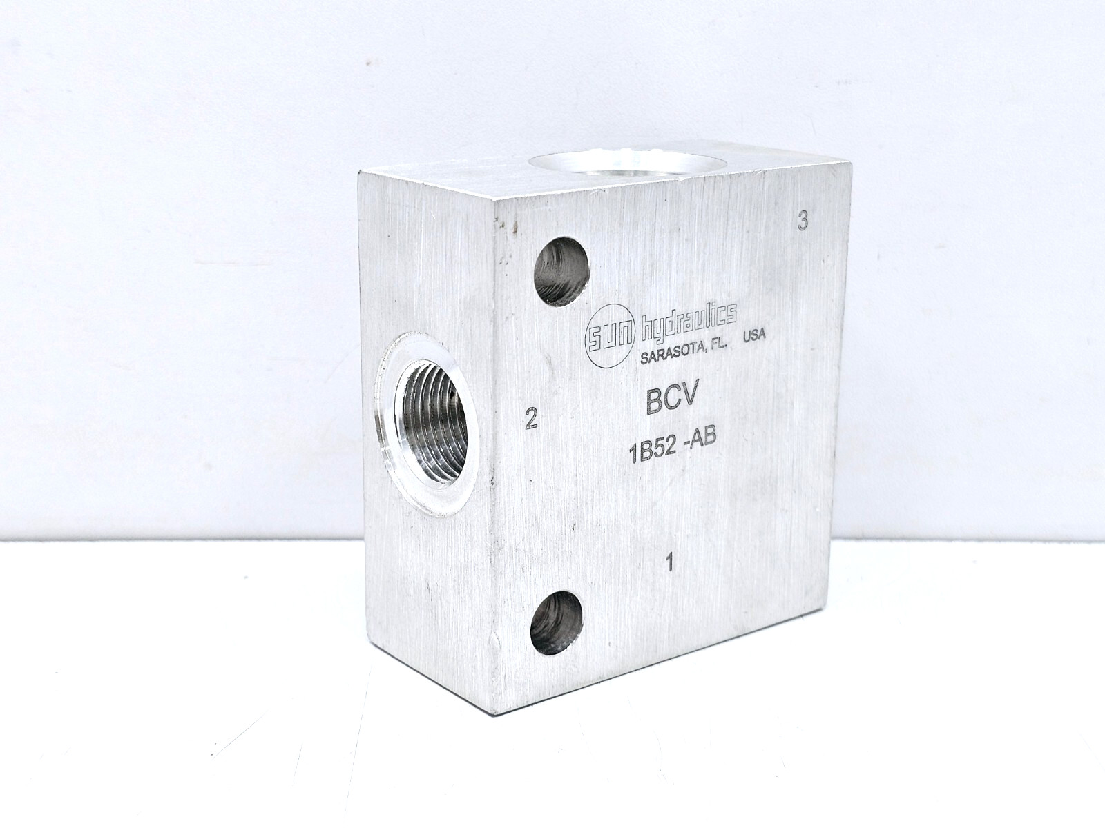 1B52-AB SUN HYDRAULIC MANIFOLD  ALUMINUM BCV1B52-AB
