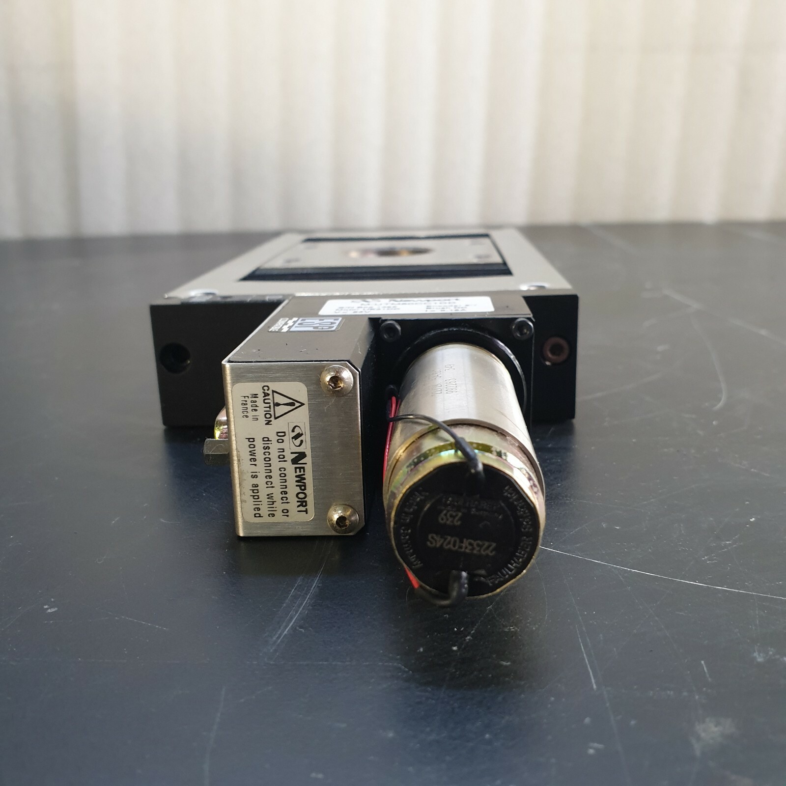 Newport M-UTM50CC1DD,vertical stage UTM50MVTP