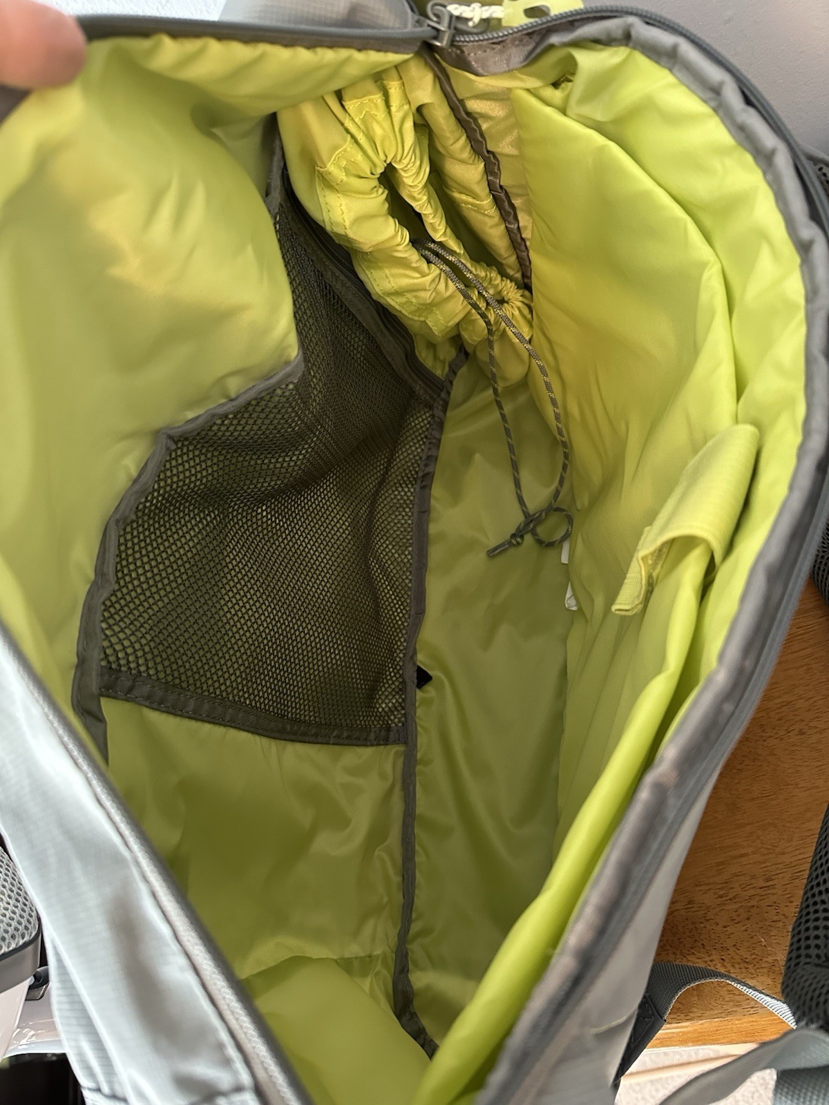 Dakine Trek II 26L Backpack
