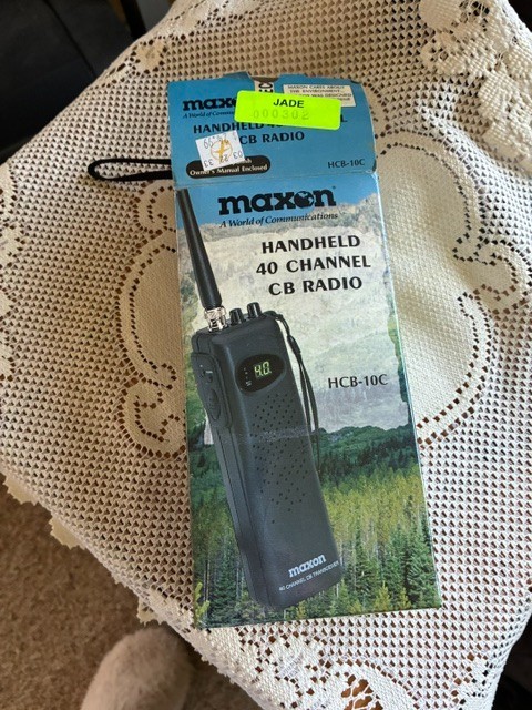 Maxon HCB-10C Handheld 40 Channel CB Radio - UNTESTED W/Box