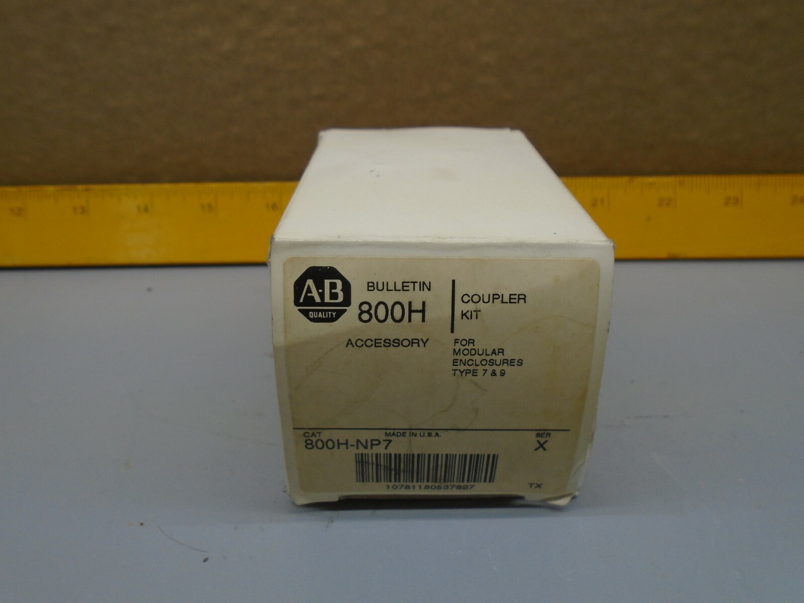 New old Stock 800H-NP7 Allen Bradley Coupler Kit X81