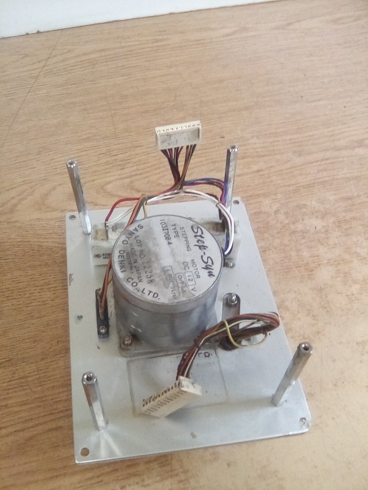 Sanyo Denki Step-Syn 103Z708-4 Stepping Motor Assembly