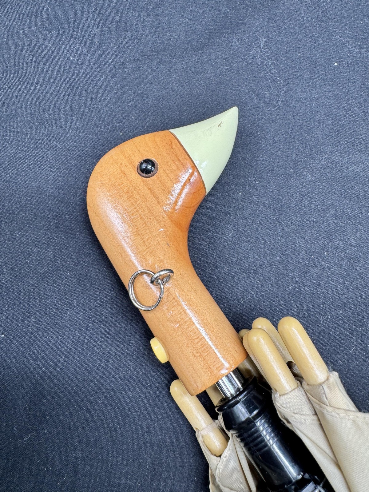 RAINES Umbrella Womens One Size Beige Duck Head Handle Compact Folding Auto