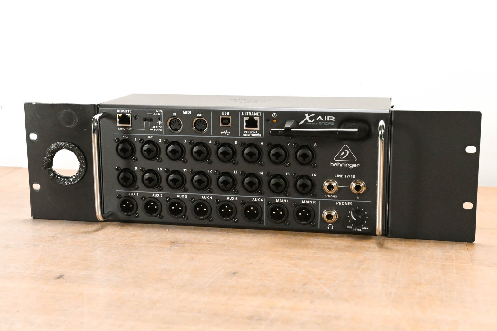 Behringer X Air XR18 18-Channel Tablet-Controlled Digital Mixer CG0139R
