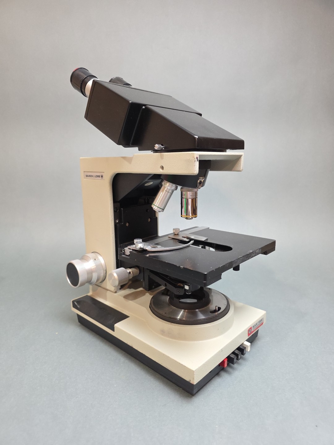 Bausch and Lomb Balplan Binocular Microscope – 5x 10x 40x 100x Objectives