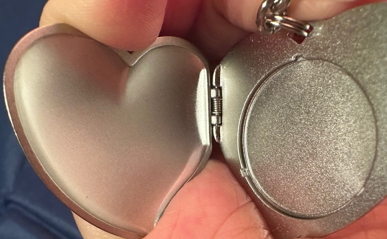 2 Keychains