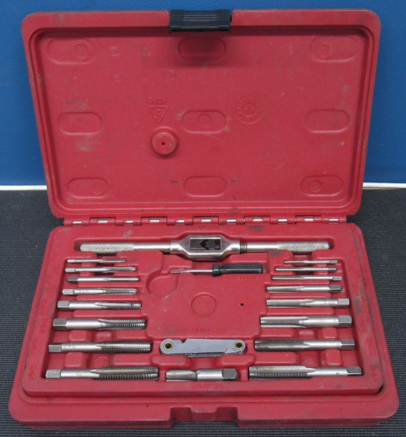 MAC Tools TD41SAES-US 41-PC. SAE Tap and Hex Die Set