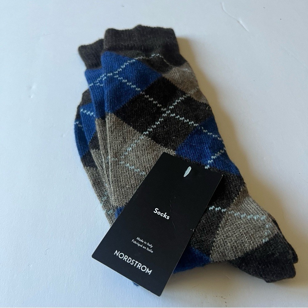 NORDSTROM MENS CASHMERE BLEND ARGYLE SOCKS BLUE BROWN  OS NWT