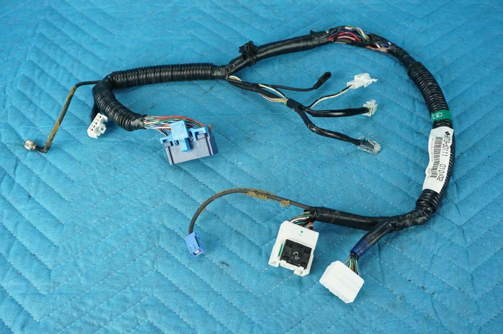 Lexus LS430 MAYDAY Telephone Computer Wire 86713-50111 OEM