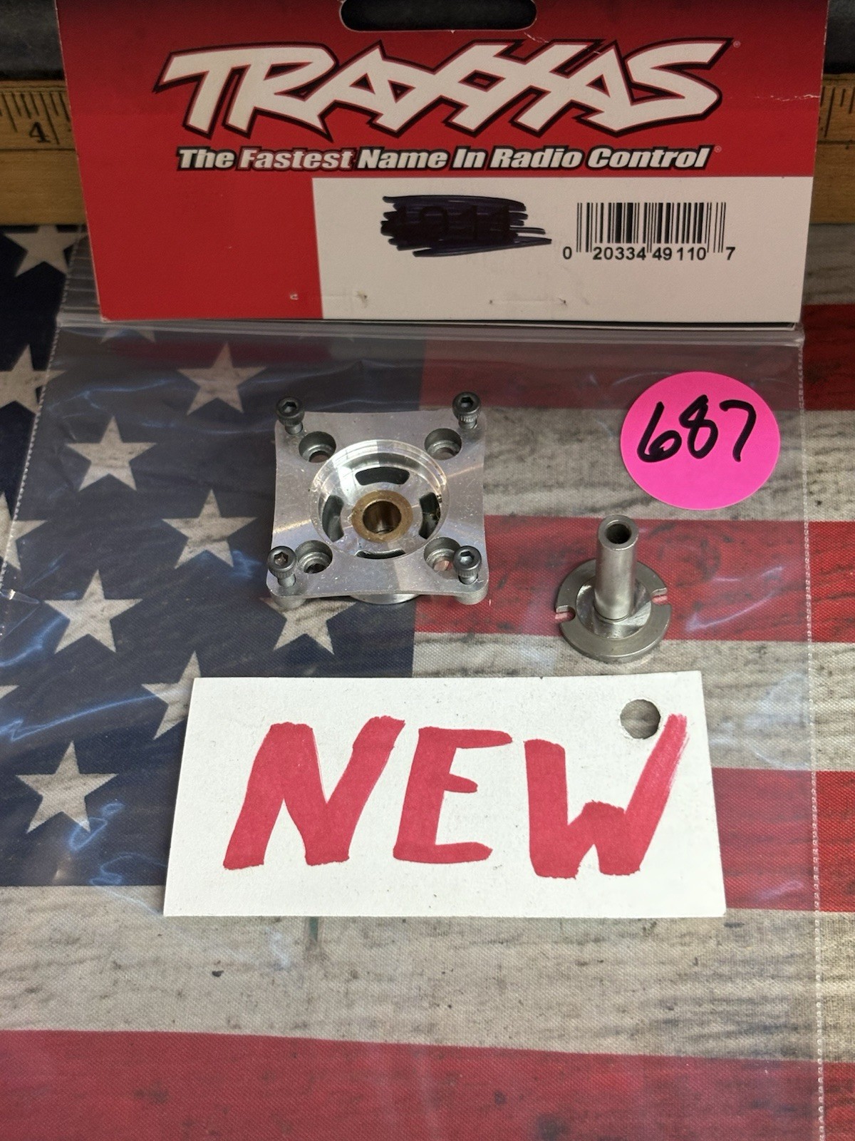 TRAXXAS RC Nitro Engine End Bell W/Starter Shaft  -NEW-