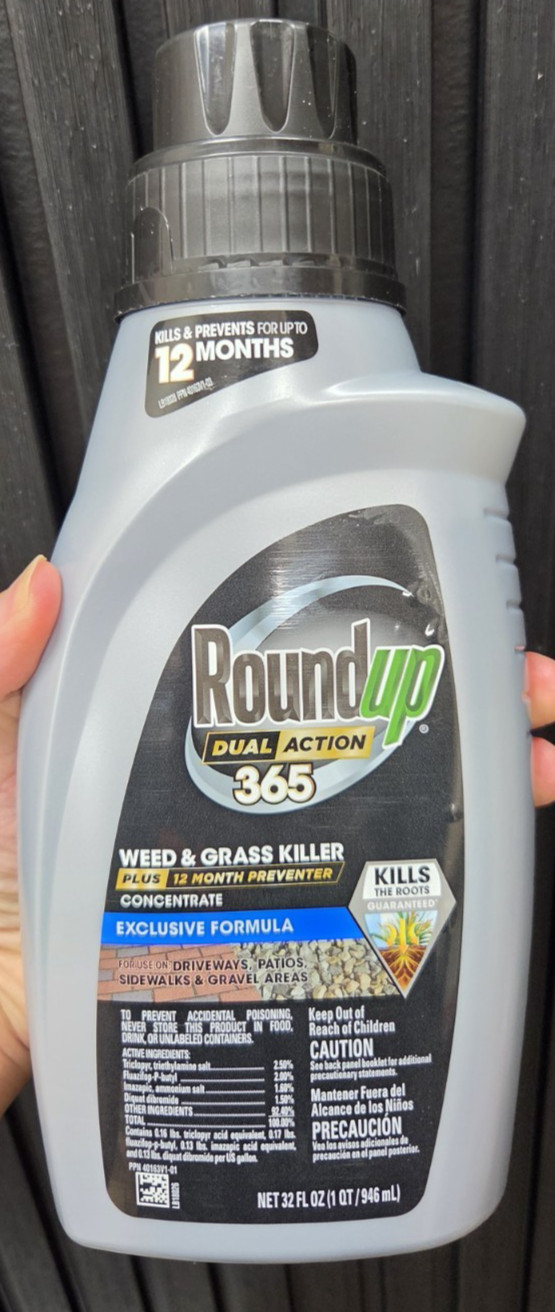 Roundup Dual Action 365 Weed/Grass Killer Concentrate Plus 12-Mo Prevent, 32oz