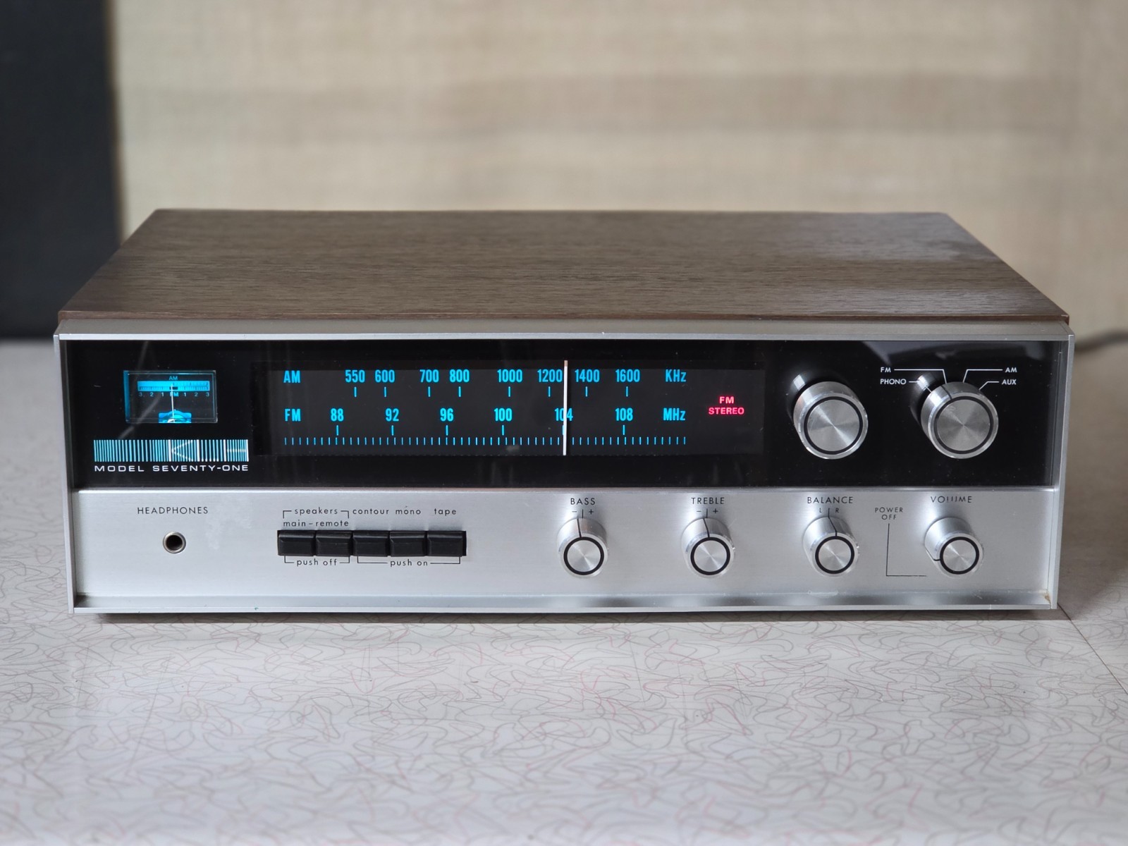 SERVICED! KLH Model Seventy One 71 AM FM Receiver Stereo VTG 70s Great Sound!