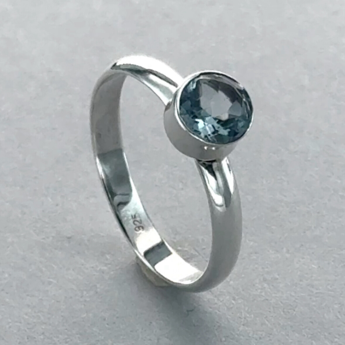 Round BLUE TOPAZ Ring Multiple Sizes 925 STERLING SILVER Natural Gemstone #21e