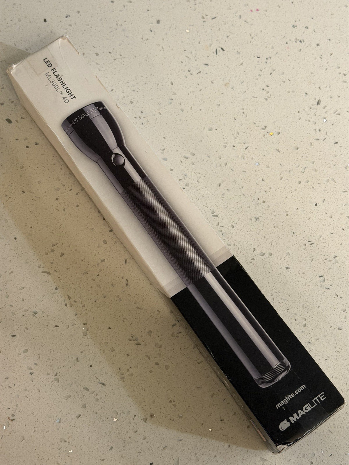 Maglite ML300L 4D LED Flashlight 1008 Lumens 434 Hour Runtime Camping Emergency