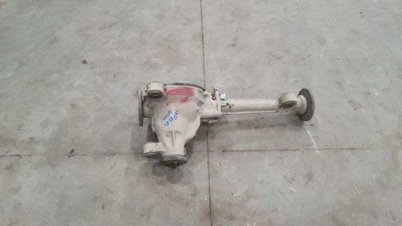 2004-2005 Ford F150 Front Differential 5.4L Carrier Assembly 3.73 Ratio OEM