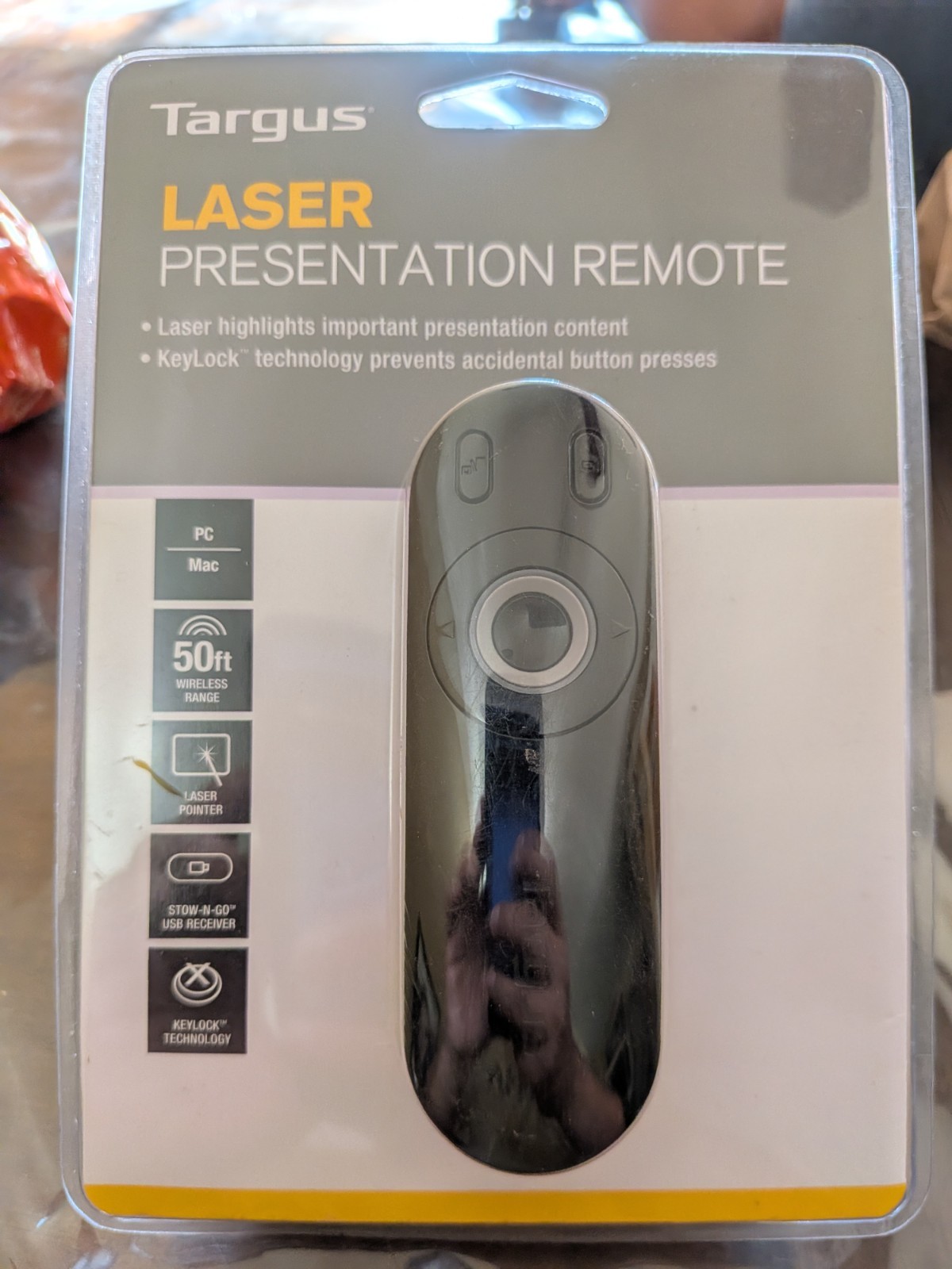 Targus AMP13US Wireless USB Laser Presentation Remote