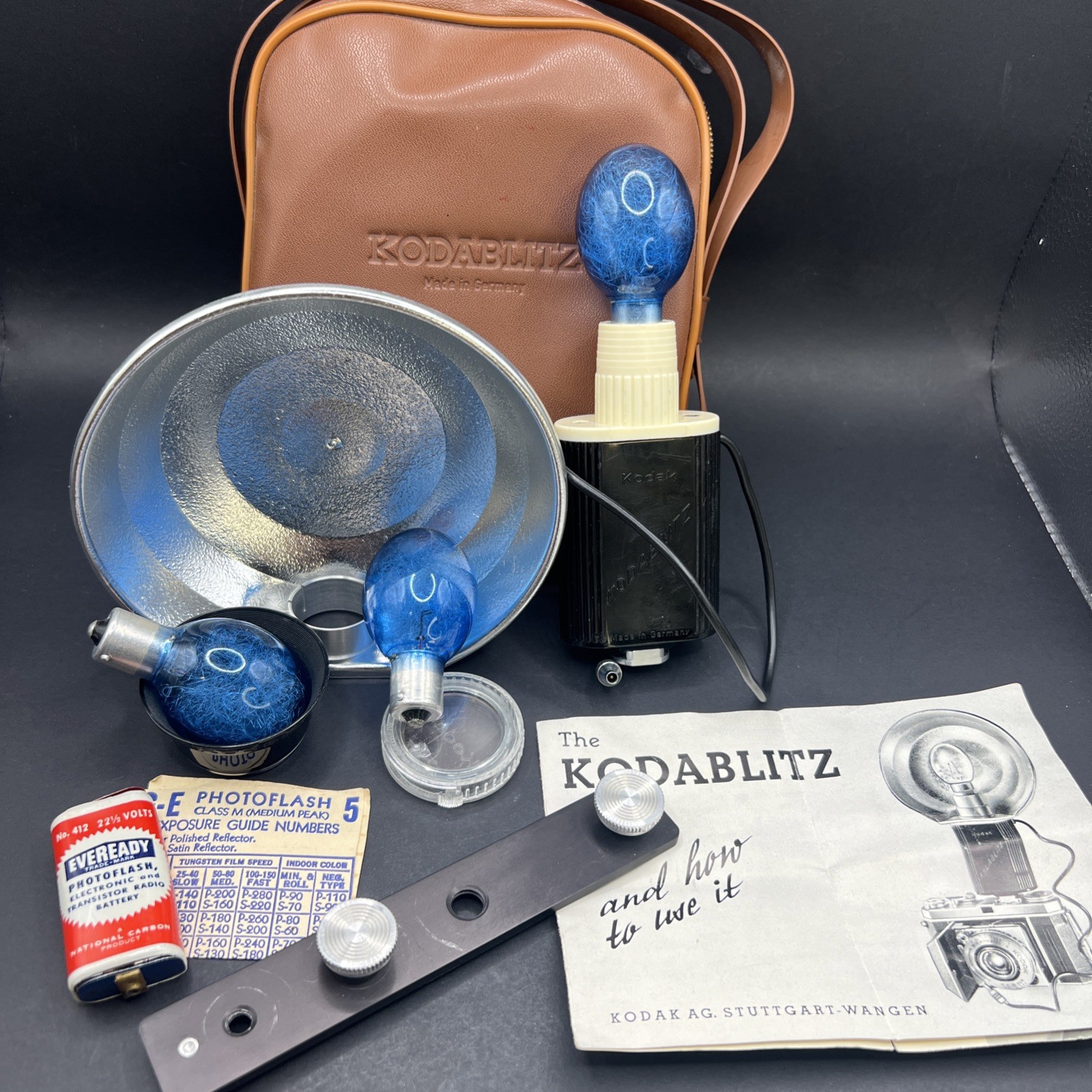Vintage 1950s Kodak Kodablitz Flash Unit With Original Pouch & Manual GERMANY