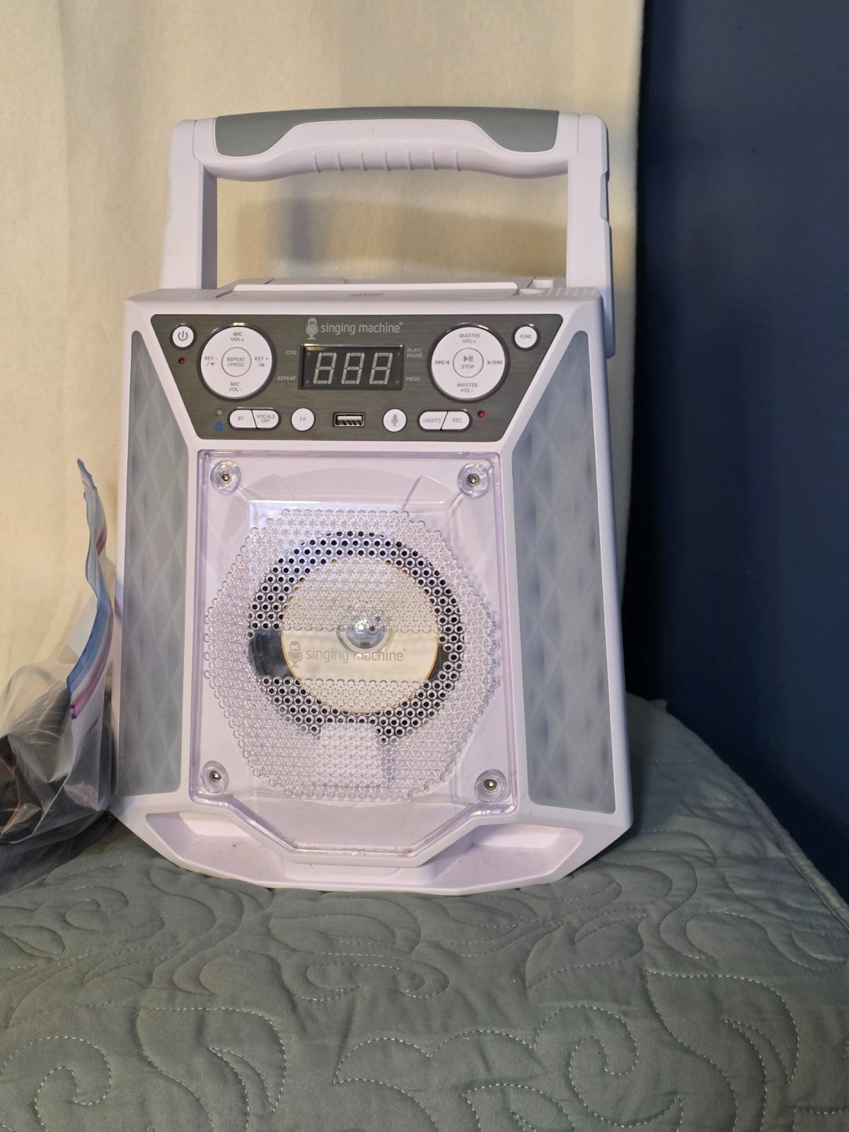 Singing Machine Karaoke System SML2350 Bluetooth CDG Player w Mic Lights