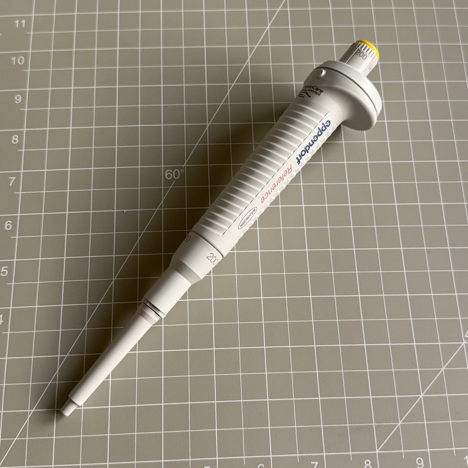 Eppendorf Reference 200µL Adjustable Single Channel Pipette PhysioCare Germany