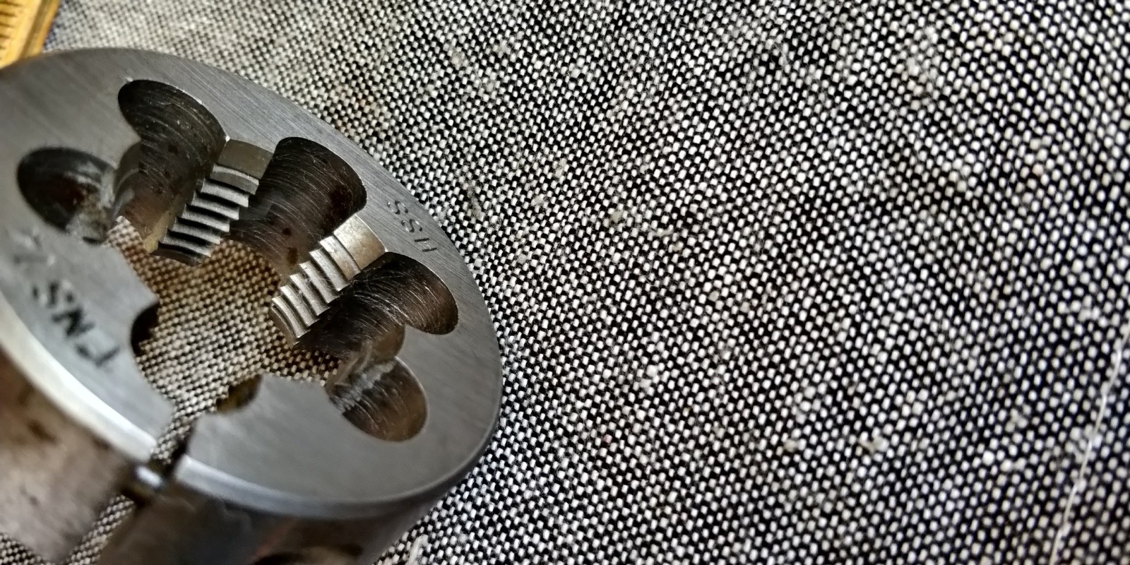 1"-14 NS Thread Die split adjustable HSS 2" diameter JAPAN