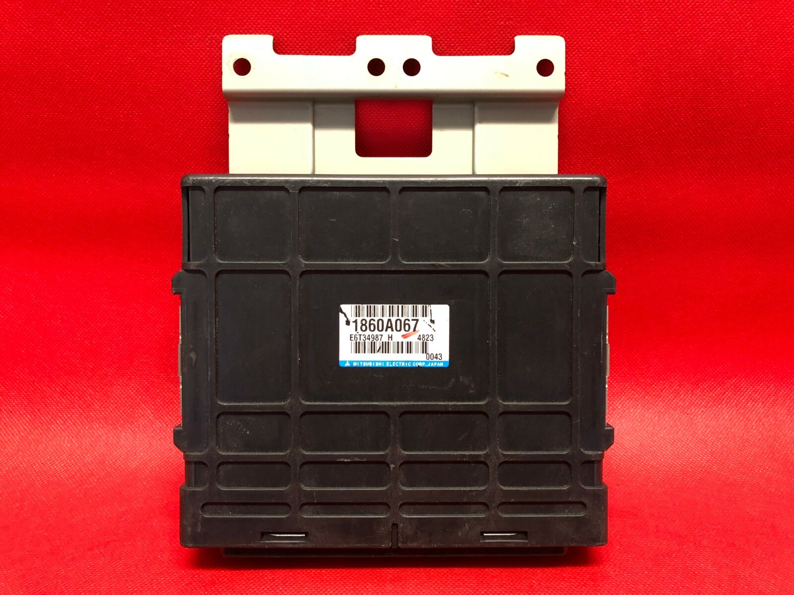 PROGRAMMED PLUG & PLAY MITSUBISHI LANCER 2.0 CONTROL MODULE ECM 1860A067 067