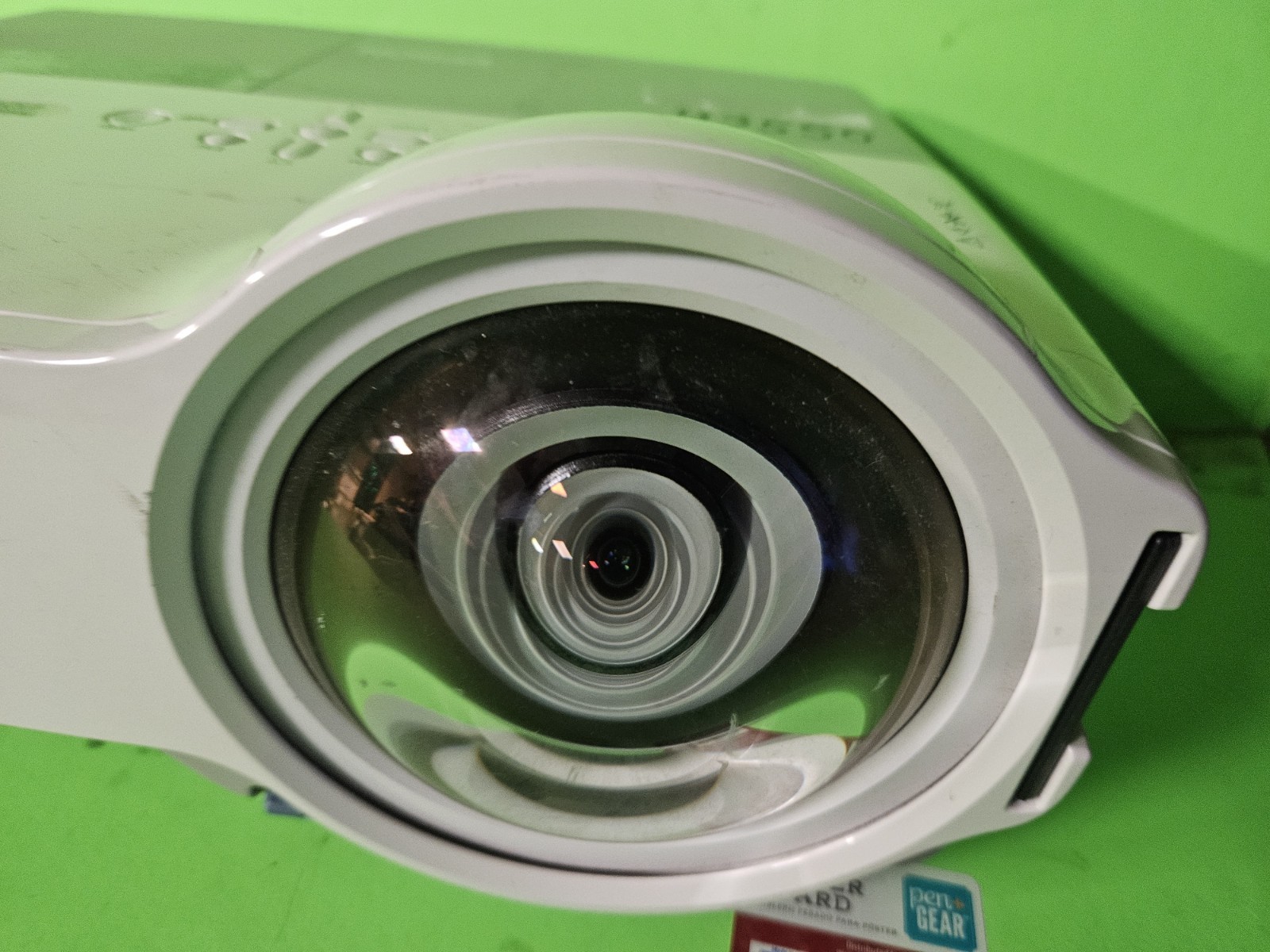 Epson PowerLite 410W LCD Projector H330A short throw 264h