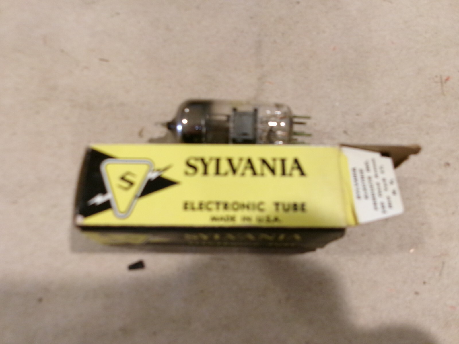 OEM VINTAGE ELECTRONIC TUBE SYLVANIA 5BQ7A
