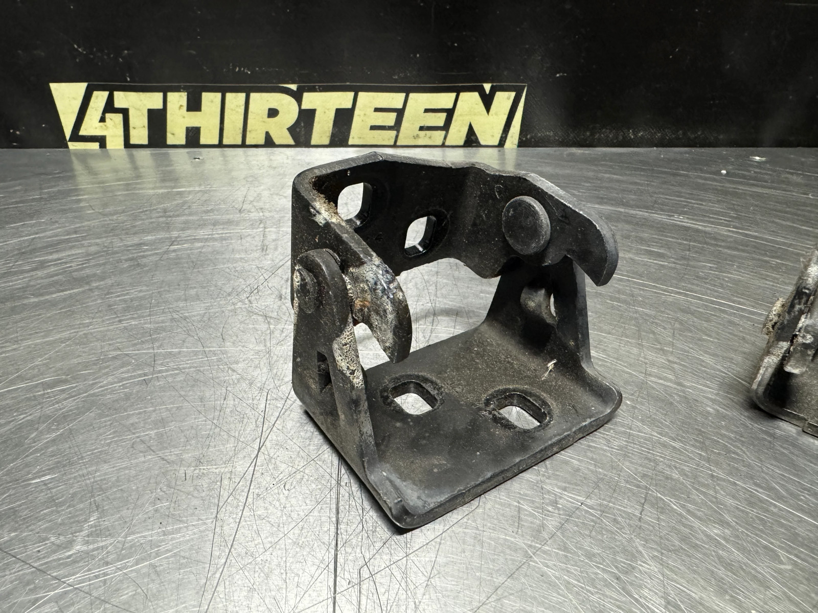 1997 - 2004 CORVETTE C5 RH PASSENGER DOOR HINGES #N554