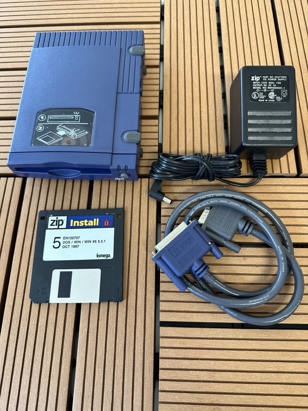 Iomega - 100MB External PC Zip Drive