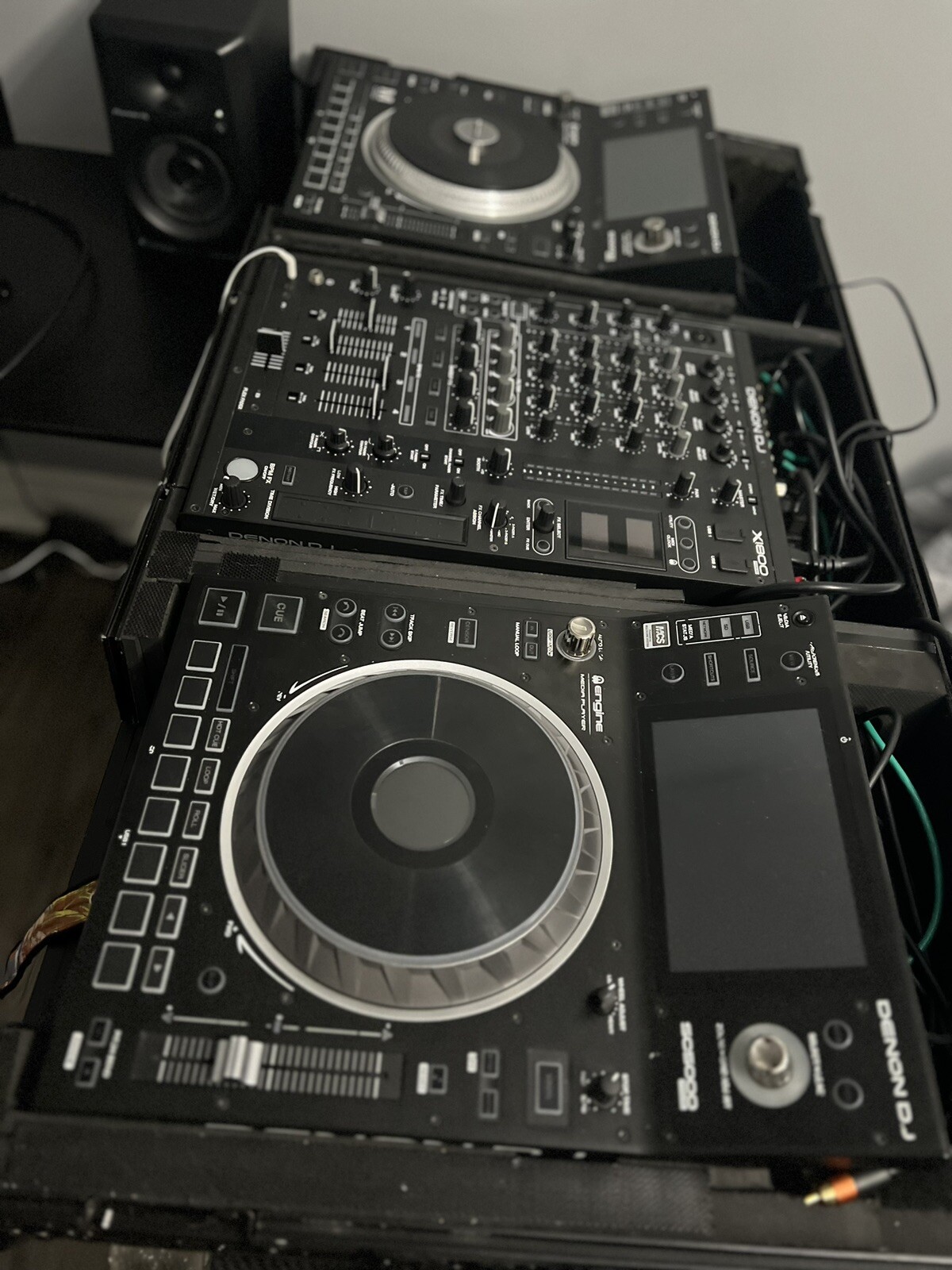 2 Denon SC5000 Prime & Denon X1800  Mixer