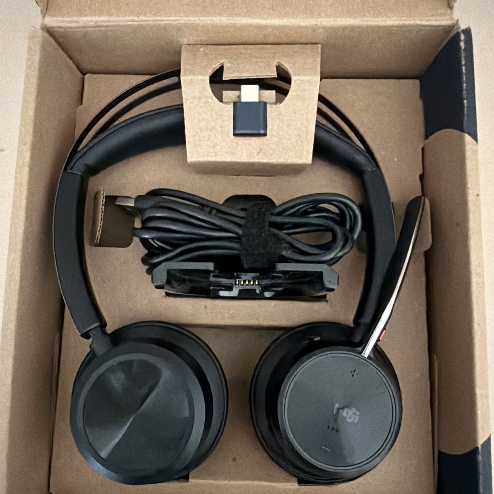 Poly Voyager Focus 2 UC Stereo Headset with Charging Stand