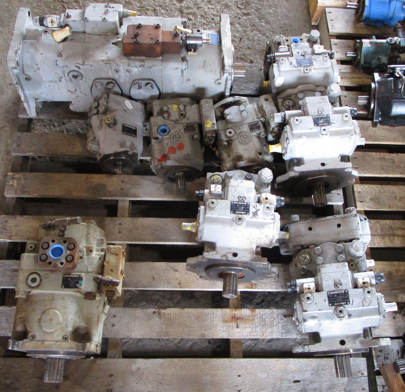 Liebherr / Rexroth Hydraulic Pumps Mixed Lot of 9 Used Take Outs 521-430-08
