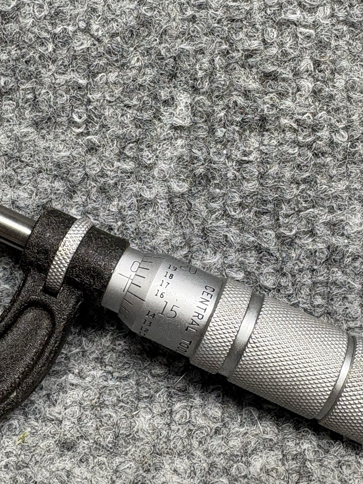 CENTRAL TOOL Micrometer 0-1 IN MEASURING TOOL