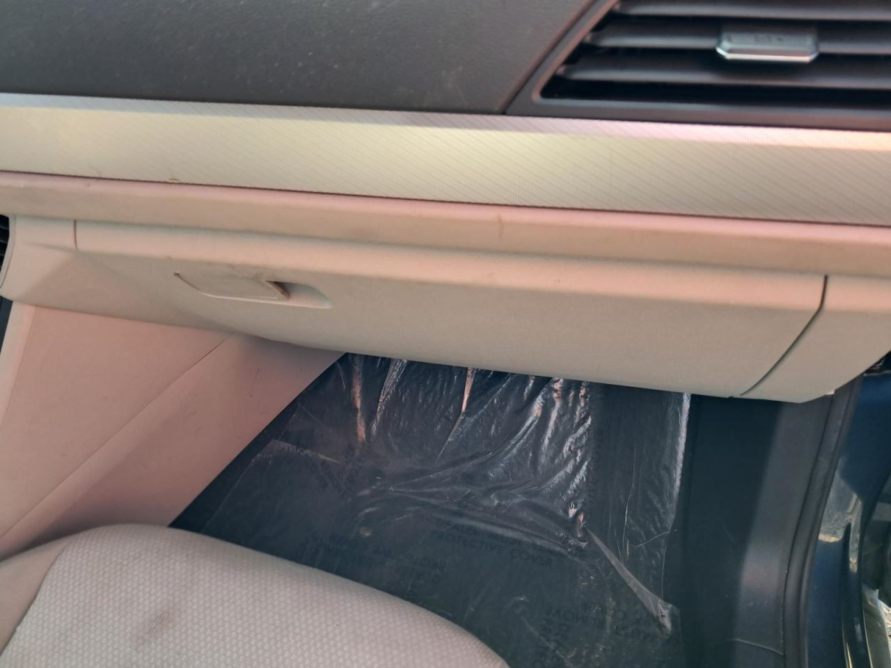 JETTA     2019 Glove Box 4797666