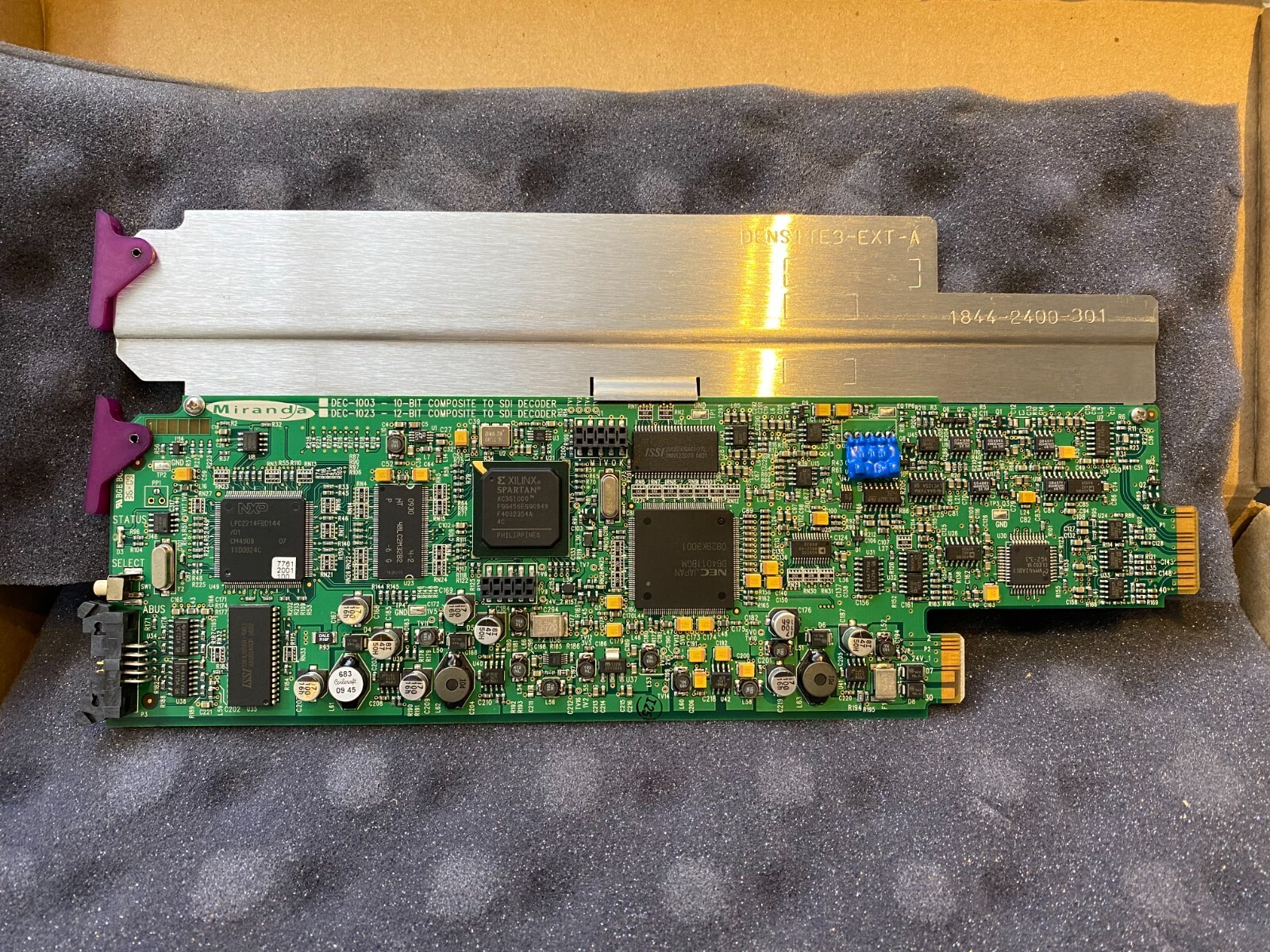 Miranda DEC-1023 12-bit composite to SDI decoder