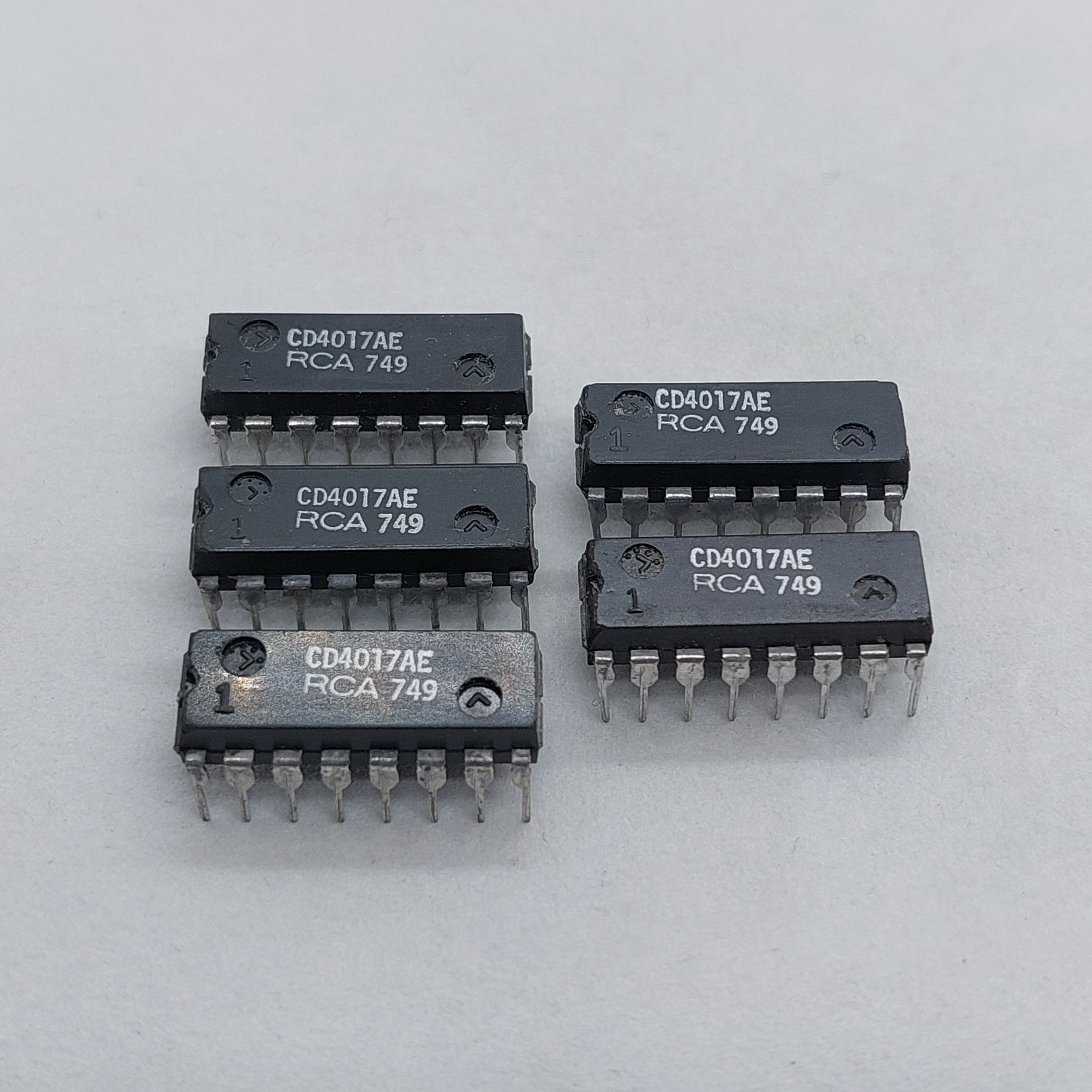 CD4017AE RCA INTEGRATED CIRCUIT X5pcs