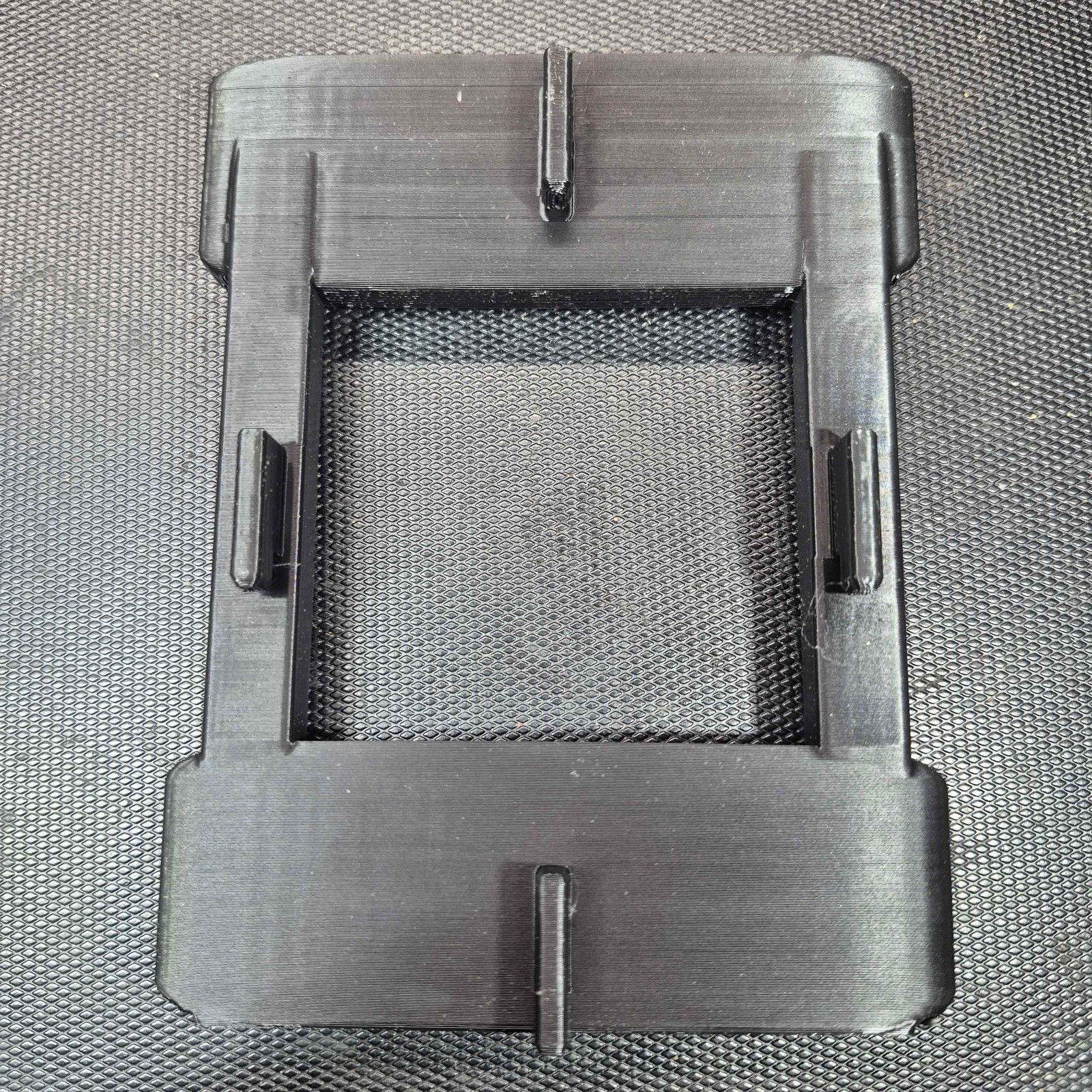 Bauer Charger Mount For US General/Icon Hutch