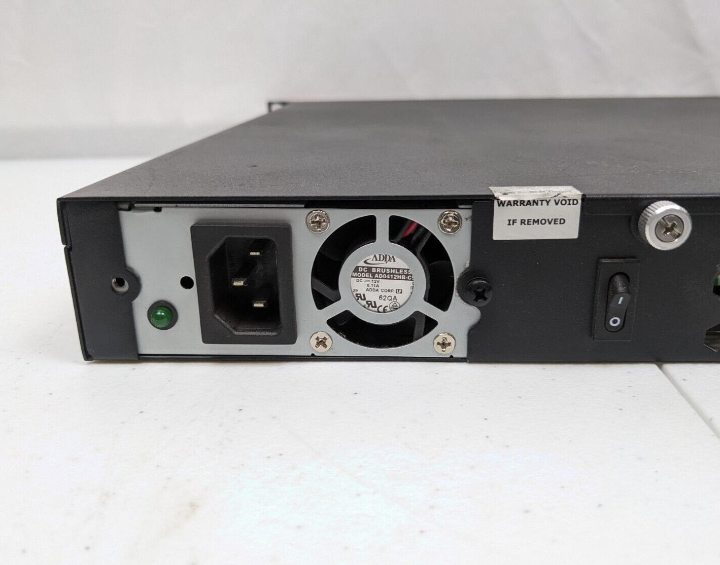 Check Point 5200 PB-20 100-240V Firewall Network Security Appliance
