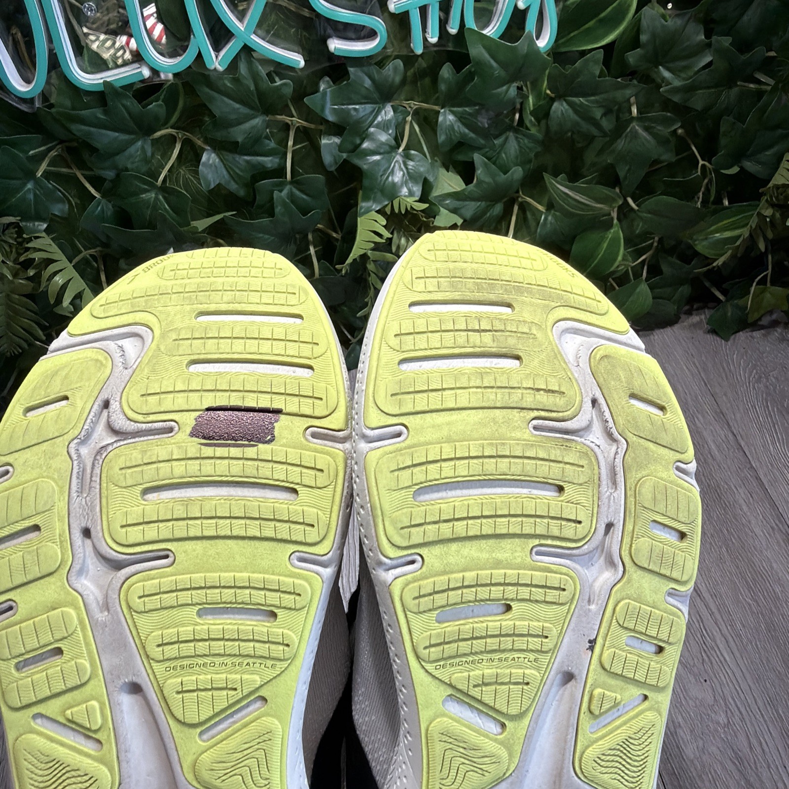 Brooks Ghost 15 Men's Running Shoes Gray Neon Yellow Size 12.5 1104061D071