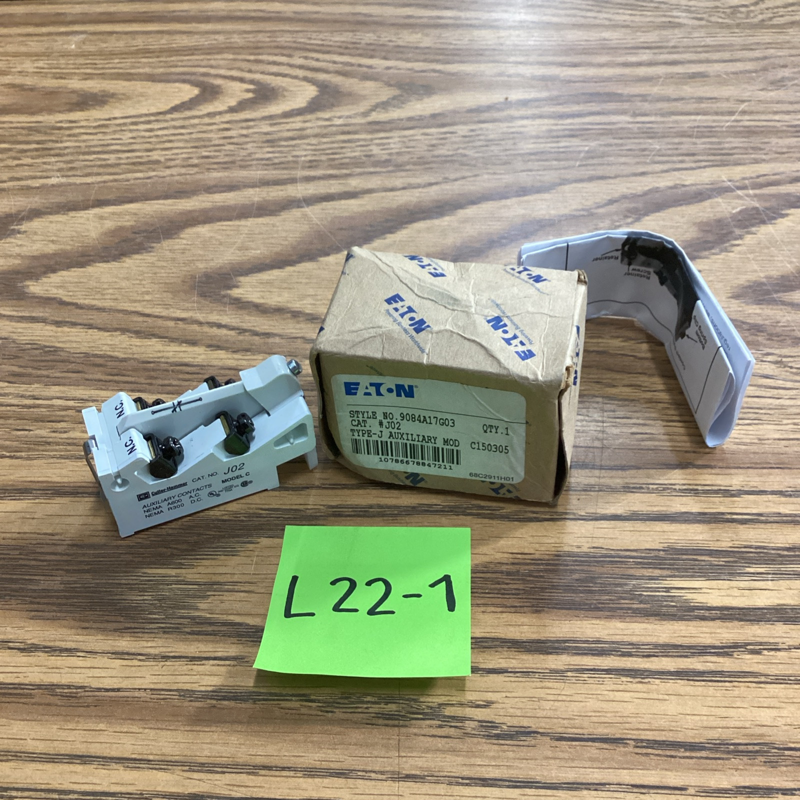 EATON CORPORATION J02 AUXILIARY CONTACT INTERLOCK NEW 🟣